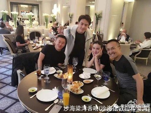 沙海梁湾舌吻(沙海张日山和梁湾)