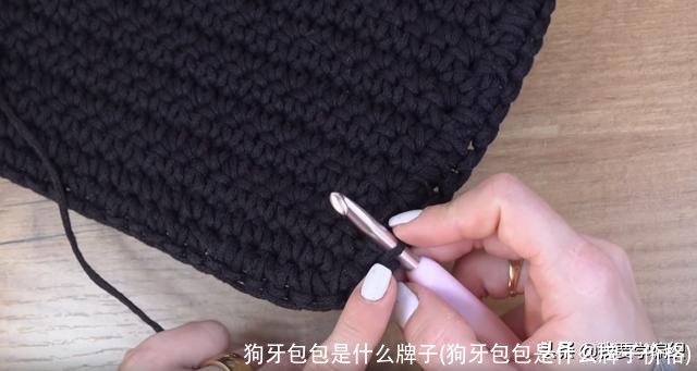 狗牙包包是什么牌子(狗牙包包是什么牌子价格)