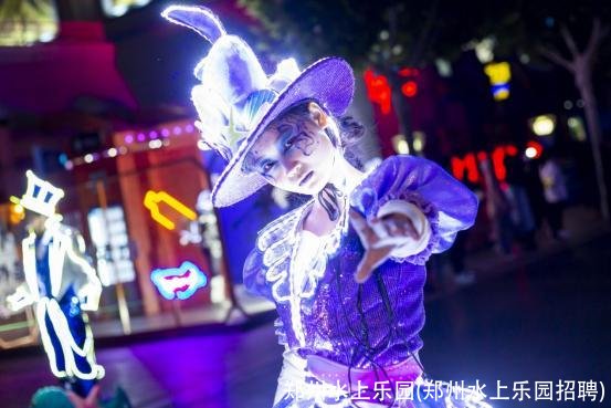 郑州水上乐园(郑州水上乐园招聘)