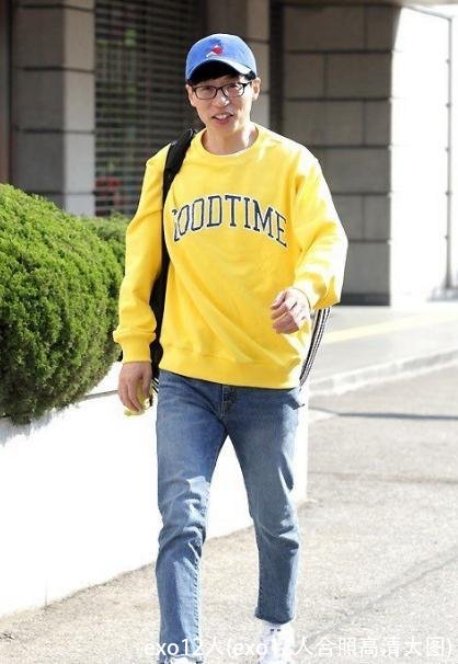 exo12人(exo12人合照高清大图)