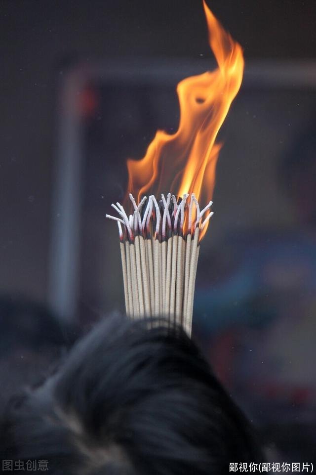 鄙视你(鄙视你图片)