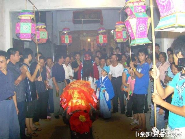 巾童(巾童是什么字)