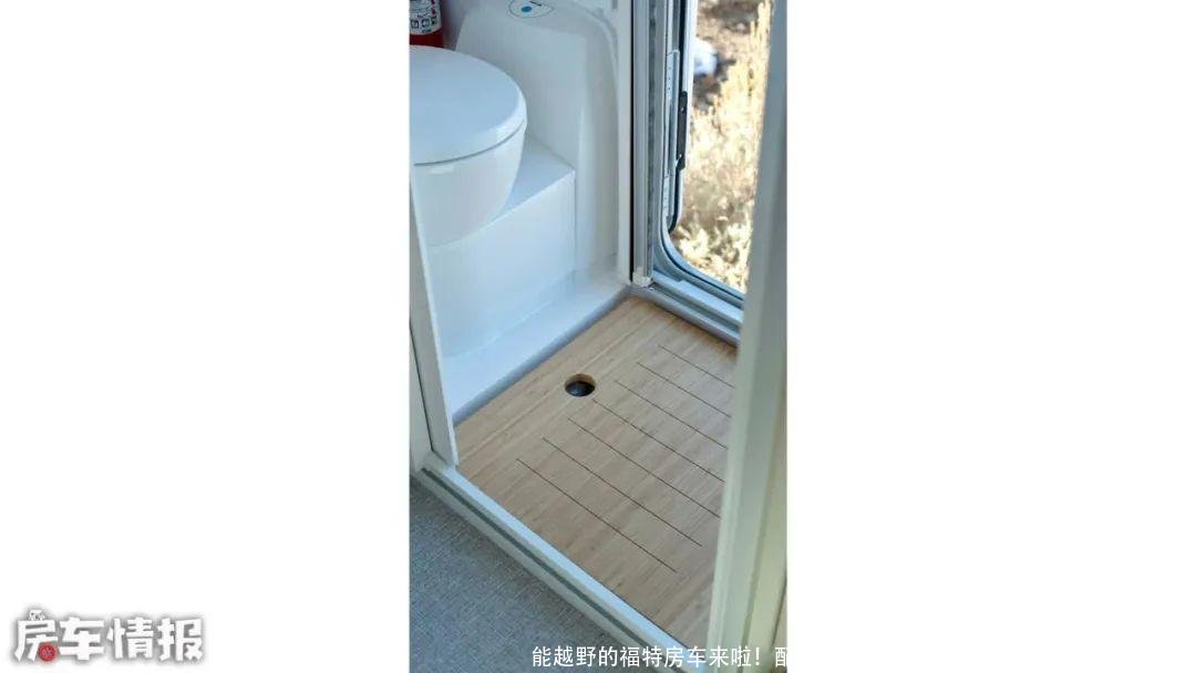 能越野的福特房车来啦!配3.5T全时四驱,内部超大双人床13.6度电