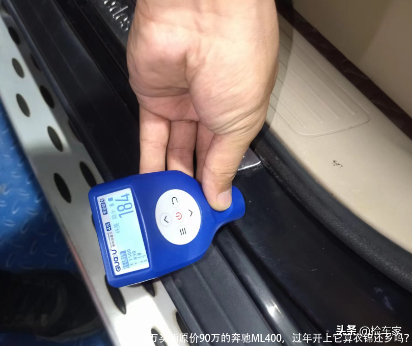 18万买辆原价90万的奔驰ML400,过年开上它算衣锦还乡吗?