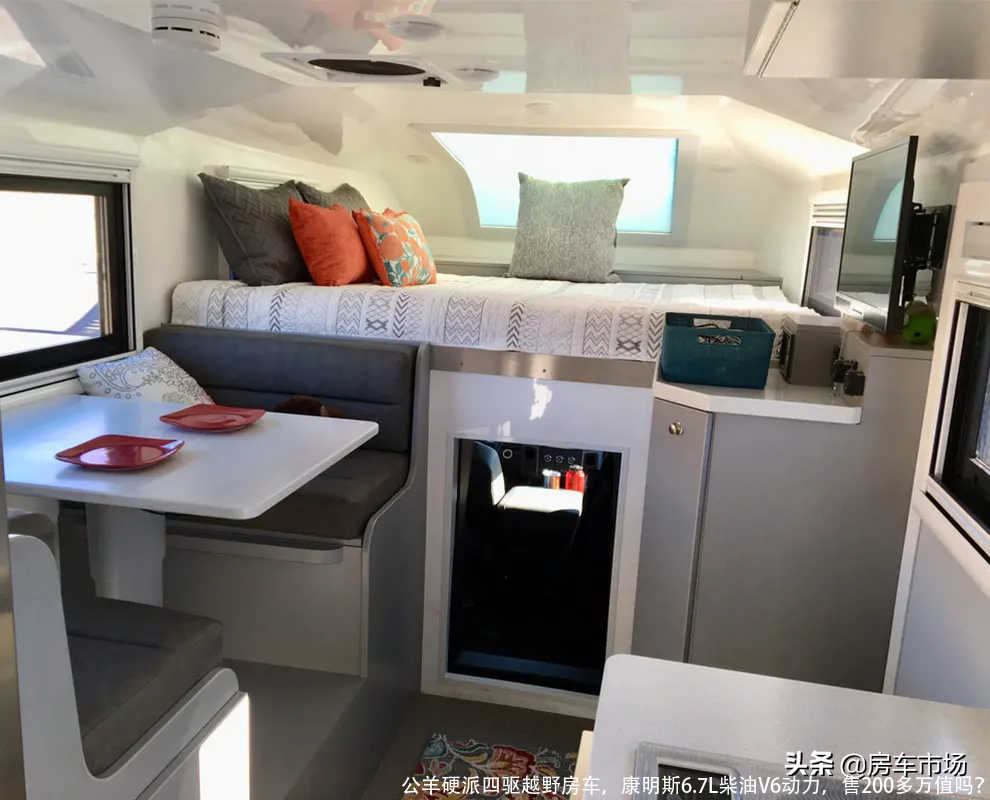 公羊硬派四驱越野房车，康明斯6.7L柴油V6动力，售200多万值吗？