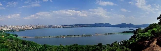 三潭印月的来历以及杭州西湖十大景点介绍