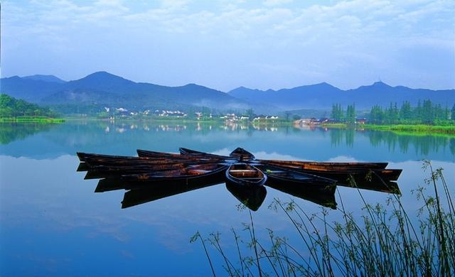 三潭印月的来历以及杭州西湖十大景点介绍